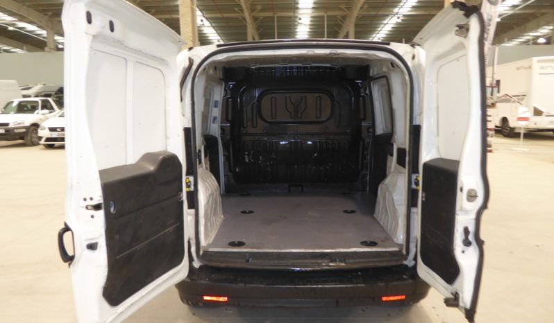 
								Fiat Doblo Cargo Base 1.3 Mjet 95 CV E6 lleno									
