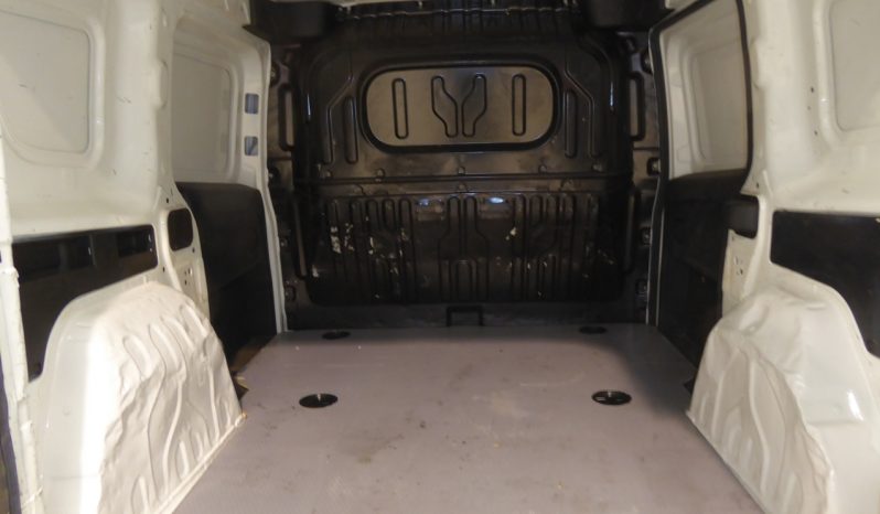 
								Fiat Doblo Cargo Base 1.3 Mjet 95 CV E6 lleno									