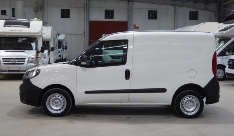 
								Fiat Doblo Cargo Base 1.3 Mjet 95 CV E6 lleno									
