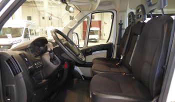 
									CITROEN JUMPER BlueHDi 140CV combi 33L2H2 lleno								