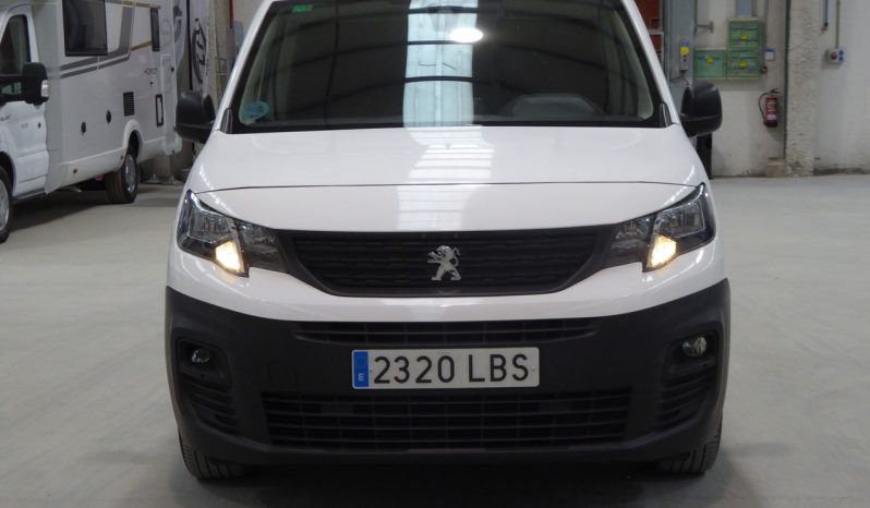 
								PEUGEOT Partner Premium Long 1000kg BlueHDi 100CV lleno									