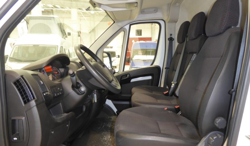 
								Peugeot Boxer BlueHDi 140CV Furgon 33L2H2 lleno									