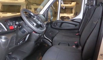 
									IVECO DAILY 2.3 TD 35C 16 3450 Puerta elevadora lleno								