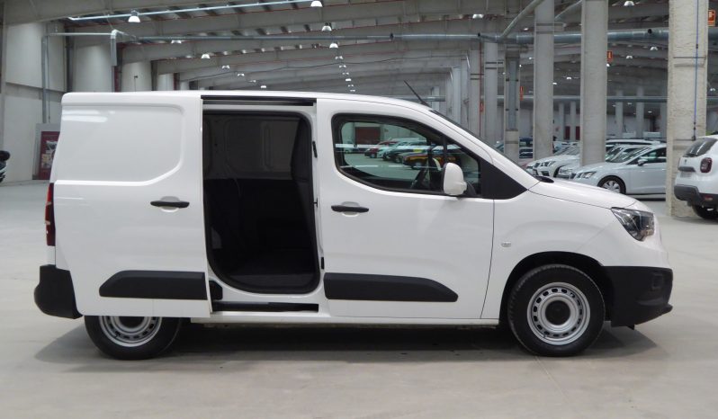 
								Opel Combo 1.6 TD 55kW 75CV L1 H1 650kg lleno									