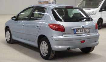 
									Peugeot 206 XLine 1.4 HDI 70 CV. lleno								