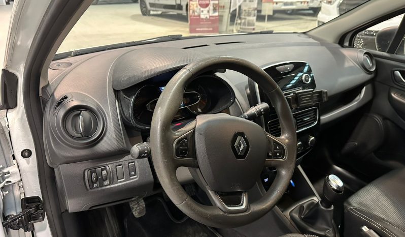 
								Renault Clio Business dCi 75CV lleno									