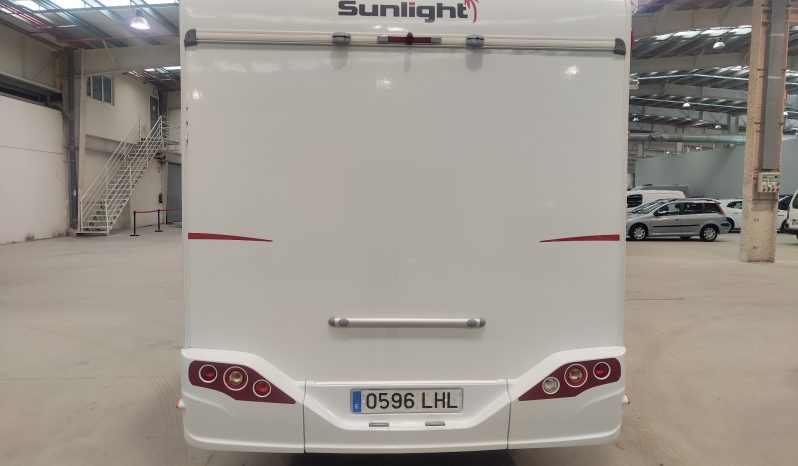 
								SUNLIGHT V6 PERFILADA COMPACTA 4 PLAZAS 6 MTS CAMA TRANSVERSAL + MALETERO lleno									