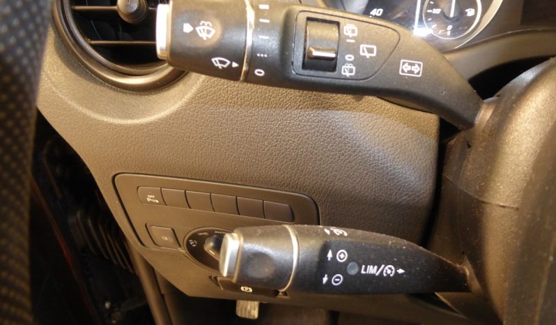 
								Mercedes Vito 116CDI AT Tourer 9 pl. Larga lleno									