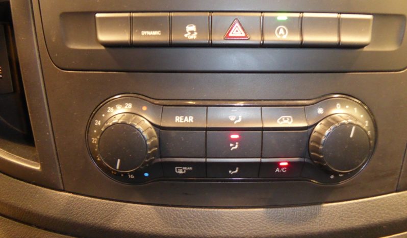
								Mercedes Vito 116CDI AT Tourer 9 pl. Larga lleno									