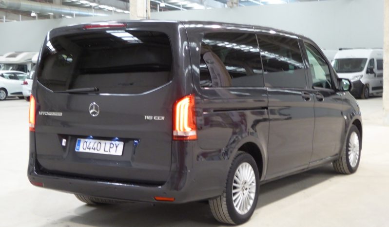 Mercedes Vito 116CDI AT Tourer 9 pl. Larga