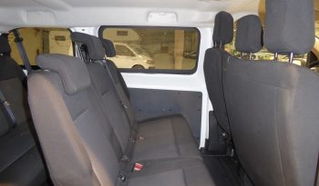 
									Peugeot Expert Combi BlueHDi 120 CV Standard 9 plazas lleno								