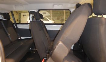 
									Peugeot Expert Combi BlueHDi 120 CV Standard 9 plazas lleno								