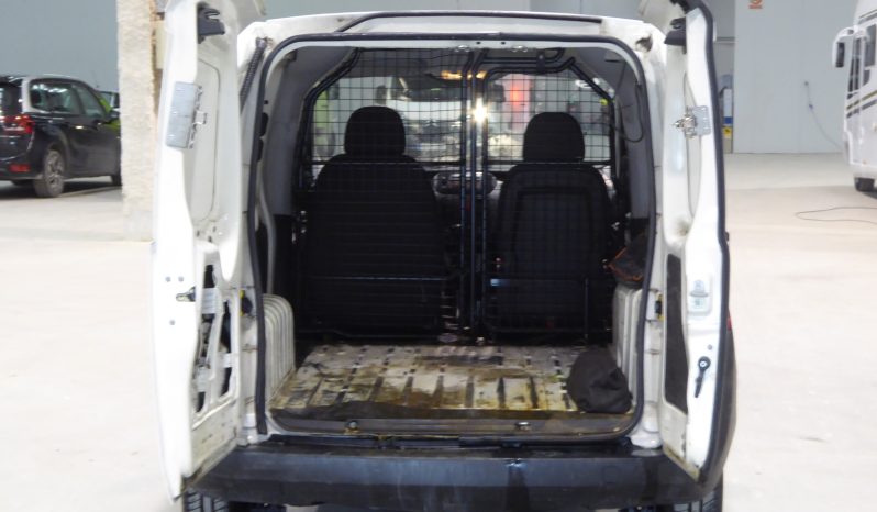 
								FIAT Fiorino Cargo Base 1.3 Mjet 75 CV lleno									