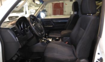 
									Mitsubishi Montero 3.2 DID Spirit Auto lleno								