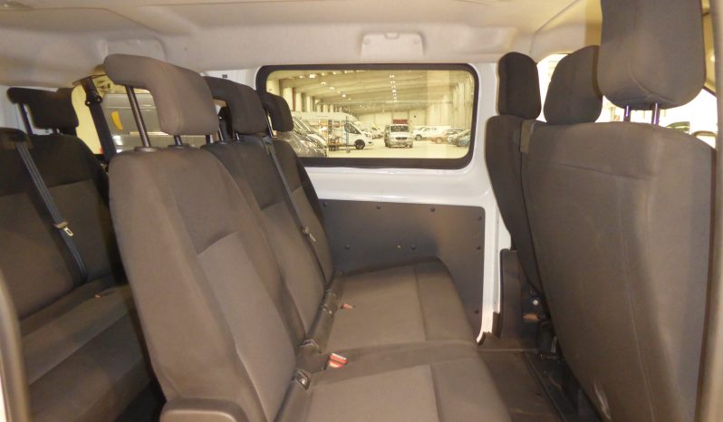 
								Peugeot Expert Combi BlueHDi 120 CV Standard 9 plazas lleno									