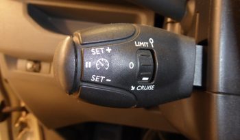 
									Peugeot Expert Combi BlueHDi 120 CV Standard 9 plazas lleno								
