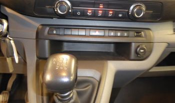 
									Peugeot Expert Combi BlueHDi 120 CV Standard 9 plazas lleno								