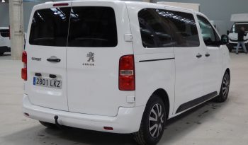 
									Peugeot Expert Combi BlueHDi 120 CV Standard 9 plazas lleno								