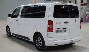 
									Peugeot Expert Combi BlueHDi 120 CV Standard 9 plazas lleno								