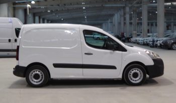 
									PEUGEOT Partner Furgon Confort L1 1.6 HDi 100 CV lleno								