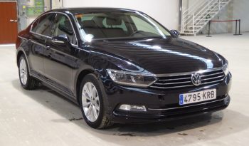 
									VOLKSWAGEN Passat Advance TDI 120CV Variant lleno								