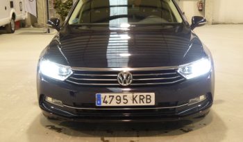 
									VOLKSWAGEN Passat Advance TDI 120CV Variant lleno								