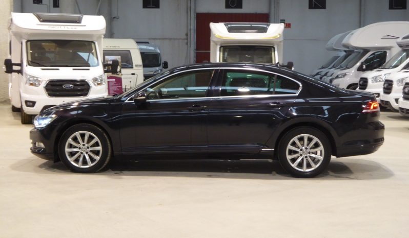 
								VOLKSWAGEN Passat Advance TDI 120CV Variant lleno									