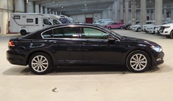 
									VOLKSWAGEN Passat Advance TDI 120CV Variant lleno								