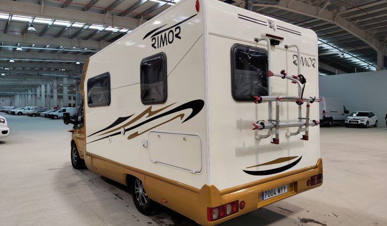 
								RIMOR KATAMARANO 12P PERFILADADA 140 CVS CAMA FRANCESA RECIEN PINTADA lleno									