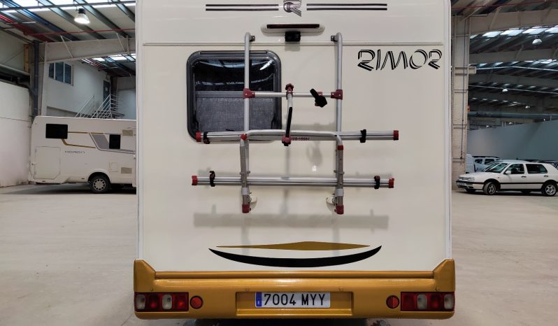 
								RIMOR KATAMARANO 12P PERFILADADA 140 CVS CAMA FRANCESA RECIEN PINTADA lleno									