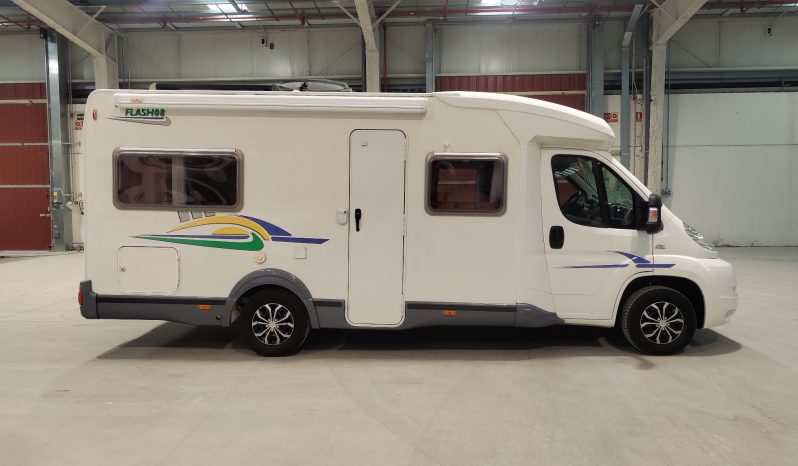 
								CHAUSSON FLASH 08 PERFILADA 4P, CAMA FRANCESA POCOS KMS lleno									