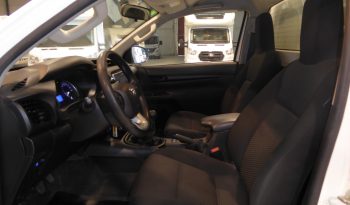 
									Toyota Hilux 2.4 D4D Cabina Sencilla GX lleno								