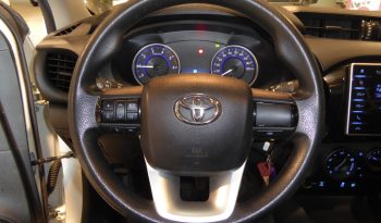 
									Toyota Hilux 2.4 D4D Cabina Sencilla GX lleno								