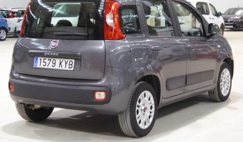 
									Fiat Panda 1.2 Lounge 70cv gasolina lleno								