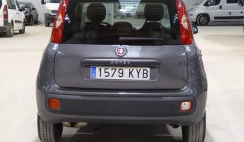 
									Fiat Panda 1.2 Lounge 70cv gasolina lleno								