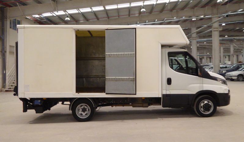 
								IVECO DAILY 2.3 TD 35C 14 3750 puerta elevadora lleno									
