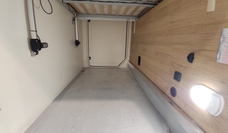 
								C.I. Horon 65xt Fiat Ducato 140cv. cama isla. 2024 lleno									