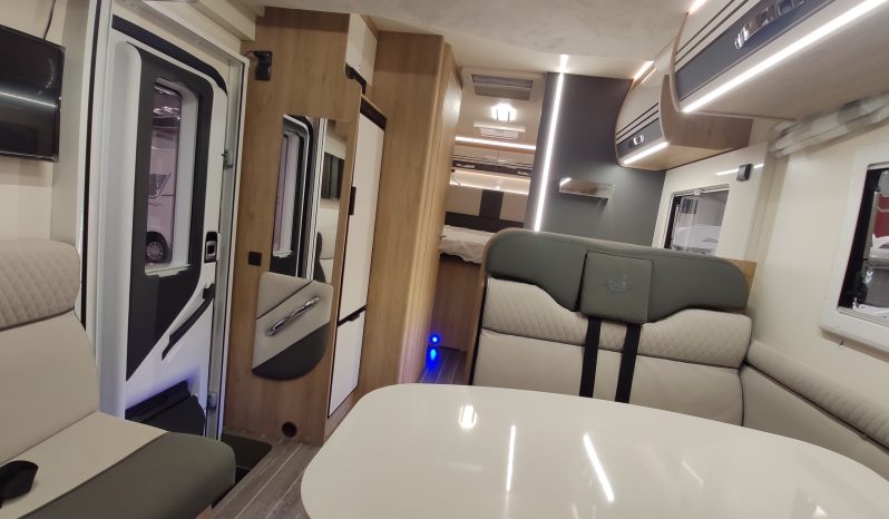 
								C.I. Horon 65xt Fiat Ducato 140cv. cama isla. 2024 lleno									