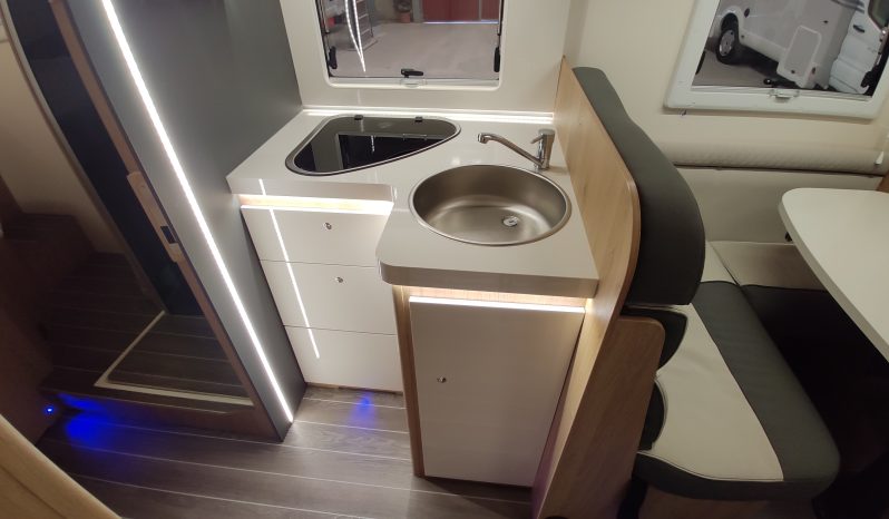 
								C.I. Horon 65xt Fiat Ducato 140cv. cama isla. 2024 lleno									