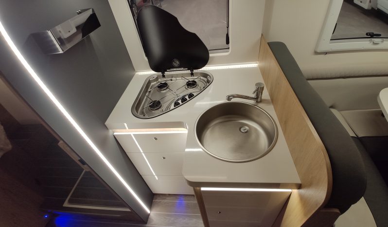 
								C.I. Horon 65xt Fiat Ducato 140cv. cama isla. 2024 lleno									