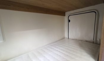 
									C.I. HORON 77M, 7 plazas 165 cv automatico, nuevo lleno								