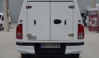 
									Toyota Hilux 2.4 D4D Cabina Doble GX caja cerrada lleno								