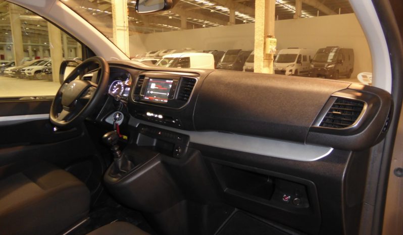 
								CITROEN JUMPY spacetourer  M 120CV 8 plazas lleno									