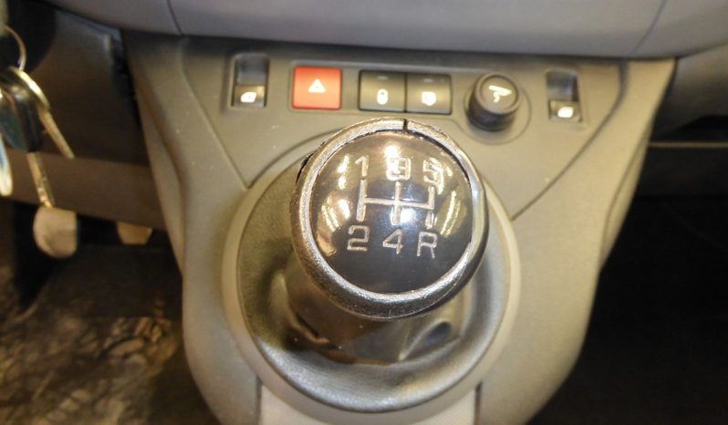 
								PEUGEOT Partner HDi 55KW 75CV lleno									