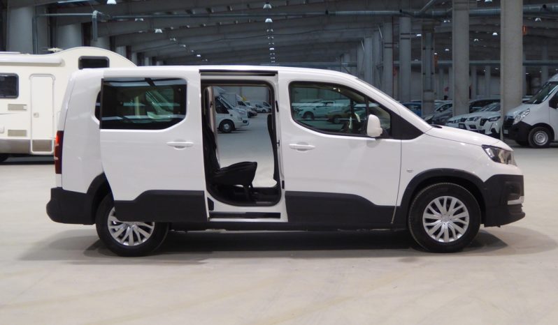 
								Peugeot Rifter Active Long BlueHDi 100CV lleno									