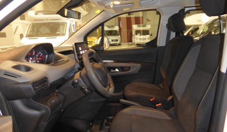 
								Peugeot Rifter Active Long BlueHDi 100CV lleno									