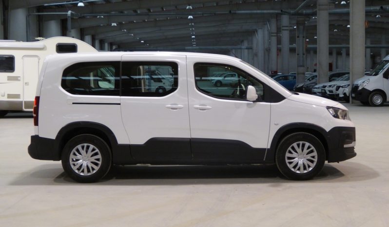 
								Peugeot Rifter Active Long BlueHDi 100CV lleno									