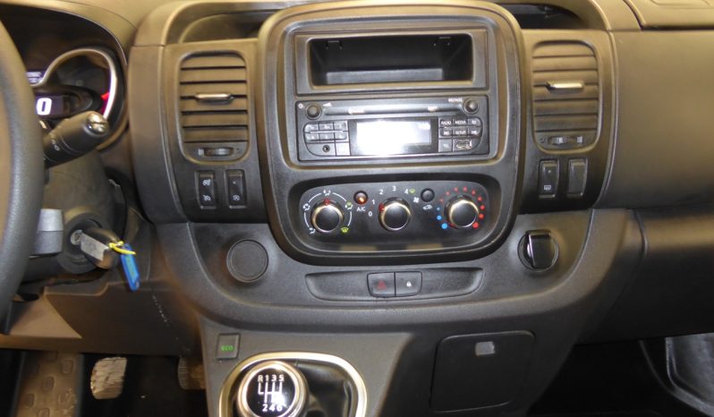 
								Renault Trafic Furgon 27 L1H1 Energy BluedCi 120 cv lleno									
