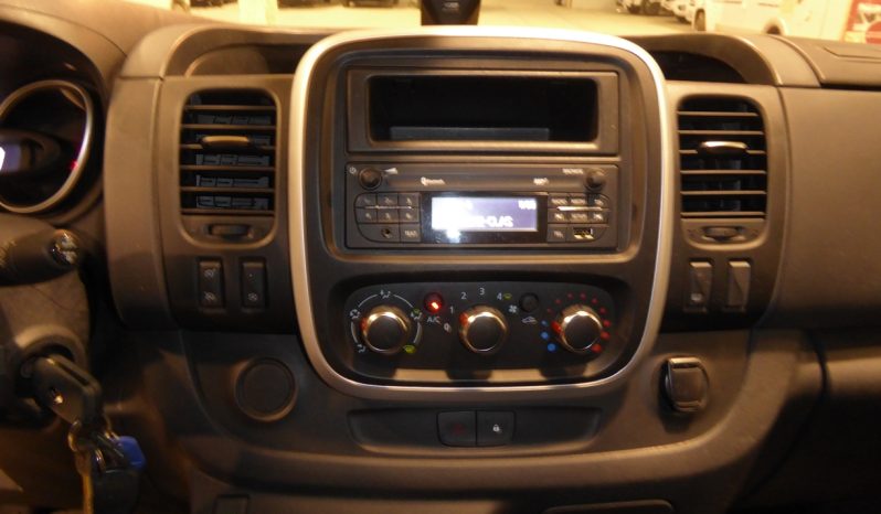 
								Renault Trafic Furgon 29 L2H1 Energy BluedCi 95 cv lleno									