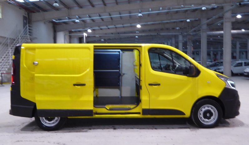 
								Renault Trafic Furgon 29 L2H1 Energy BluedCi 95 cv lleno									